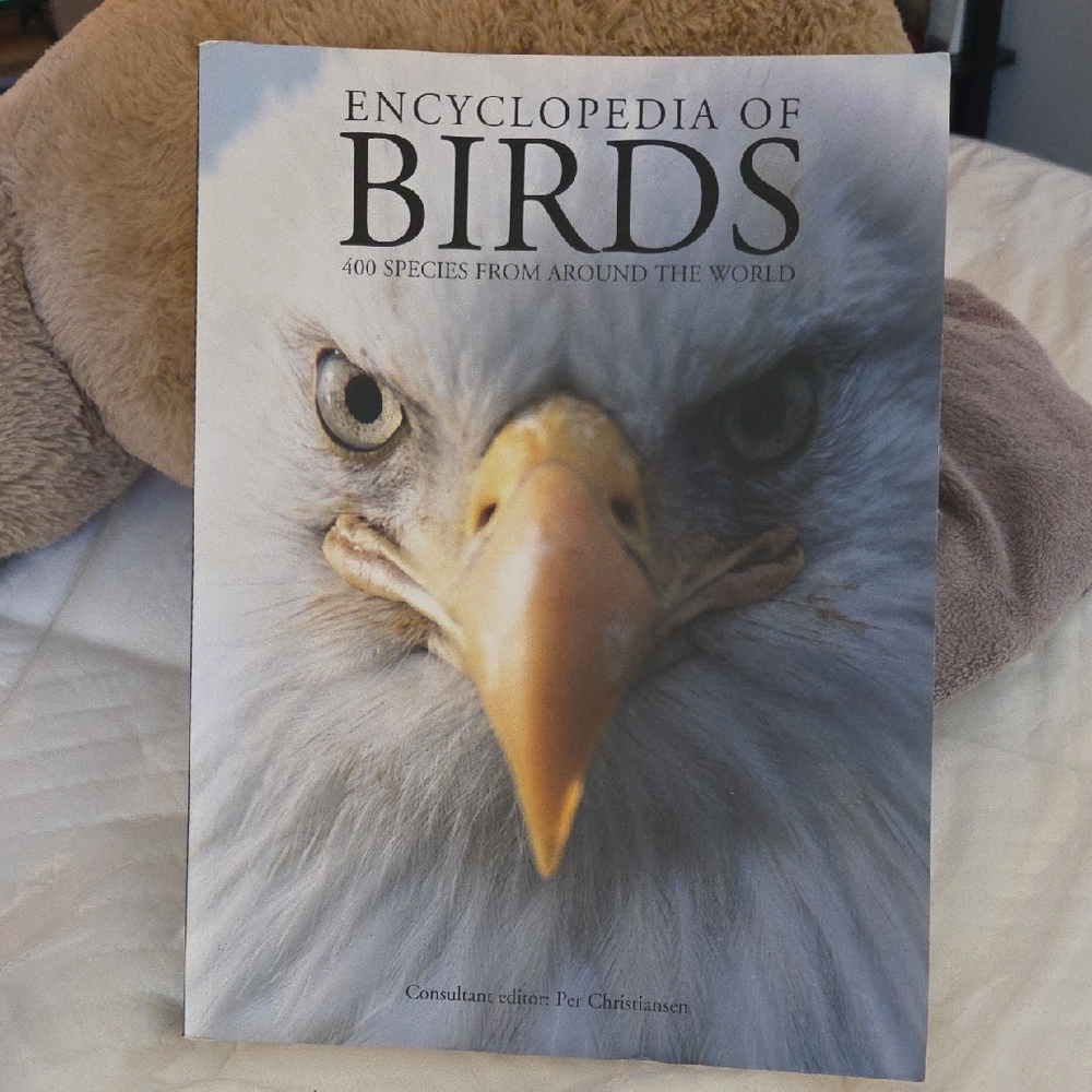 Encyclopedia of Birds - 400 Species Frim Around The World.